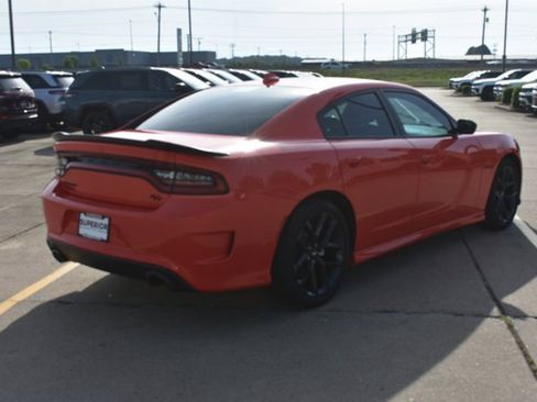 Used 2021 Dodge Charger R/T w/ Blacktop Package RWD image 5