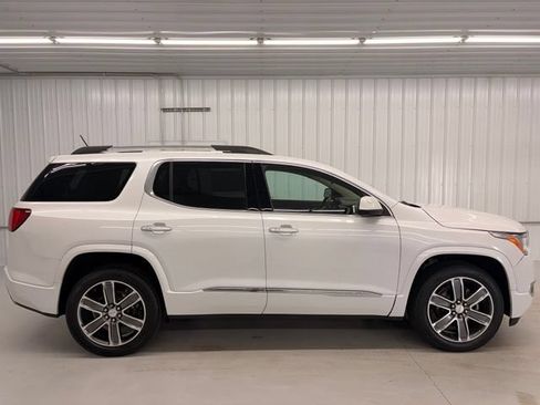 Used 2019 GMC Acadia Denali w/ Technology Package AWD/4WD image 6