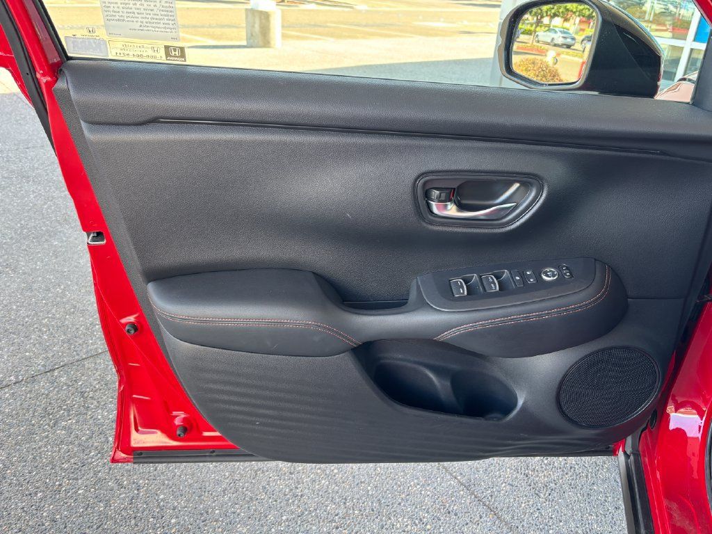 Used 2025 Honda HR-V Sport image 22