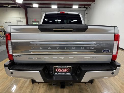 Used 2017 Ford F250 Platinum w/ Platinum Ultimate Package AWD/4WD image 6