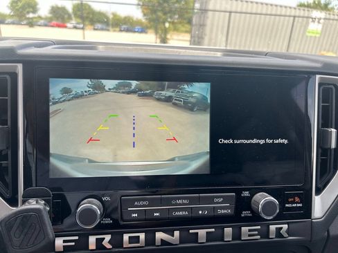 Certified 2025 Nissan Frontier SV w/ SV Convenience Package RWD image 14