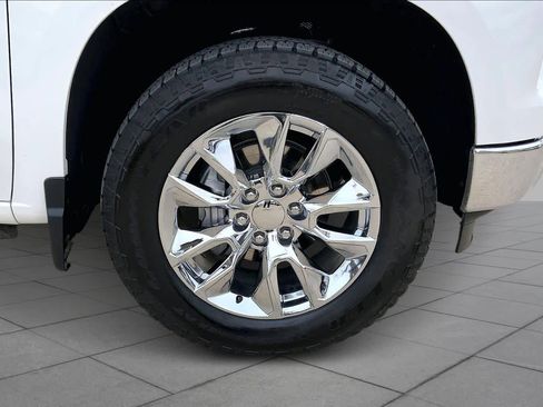 Certified 2023 Chevrolet Silverado 1500 LTZ w/ Z71 Off-Road Package image 10