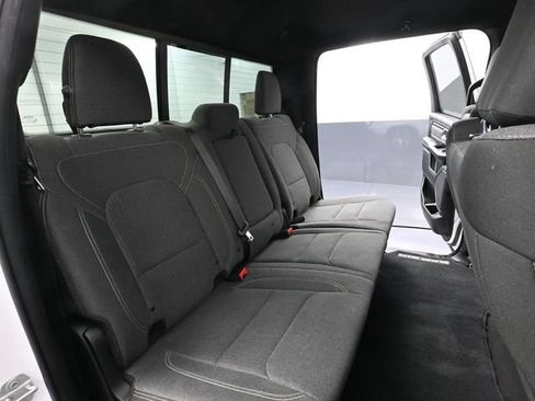 Used 2019 RAM 1500 Big Horn AWD/4WD image 43