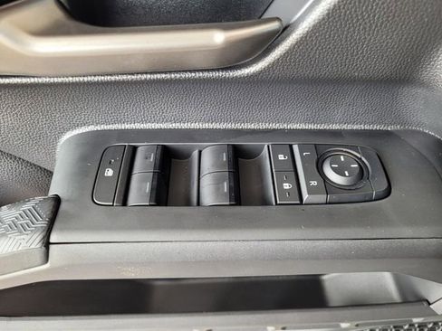 Used 2024 Toyota Tacoma TRD Off-Road image 21