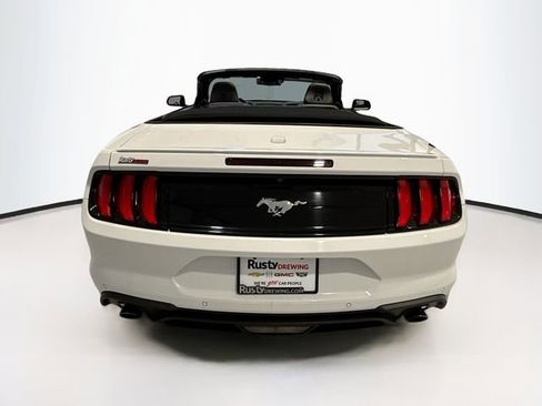 Used 2021 Ford Mustang Premium image 7
