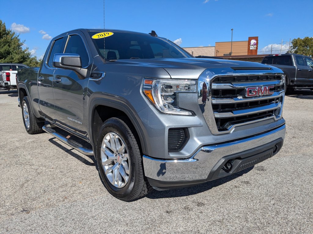 Used 2019 GMC Sierra 1500 SLE w/ SLE Value Package AWD/4WD image 3