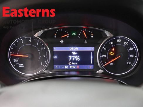 Used 2024 GMC Terrain SLT AWD/4WD image 16