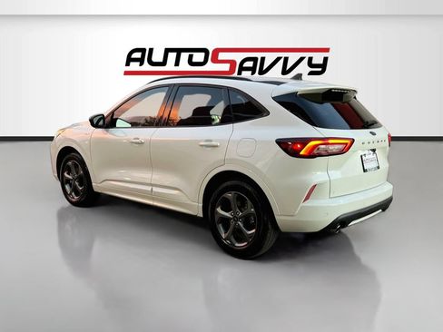 Used 2024 Ford Escape ST-Line w/ Tech Pack #1 FWD image 5