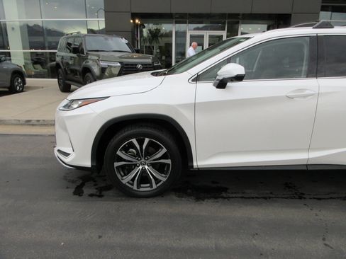 Used 2021 Lexus RX 450hL AWD w/ Premium Package image 2