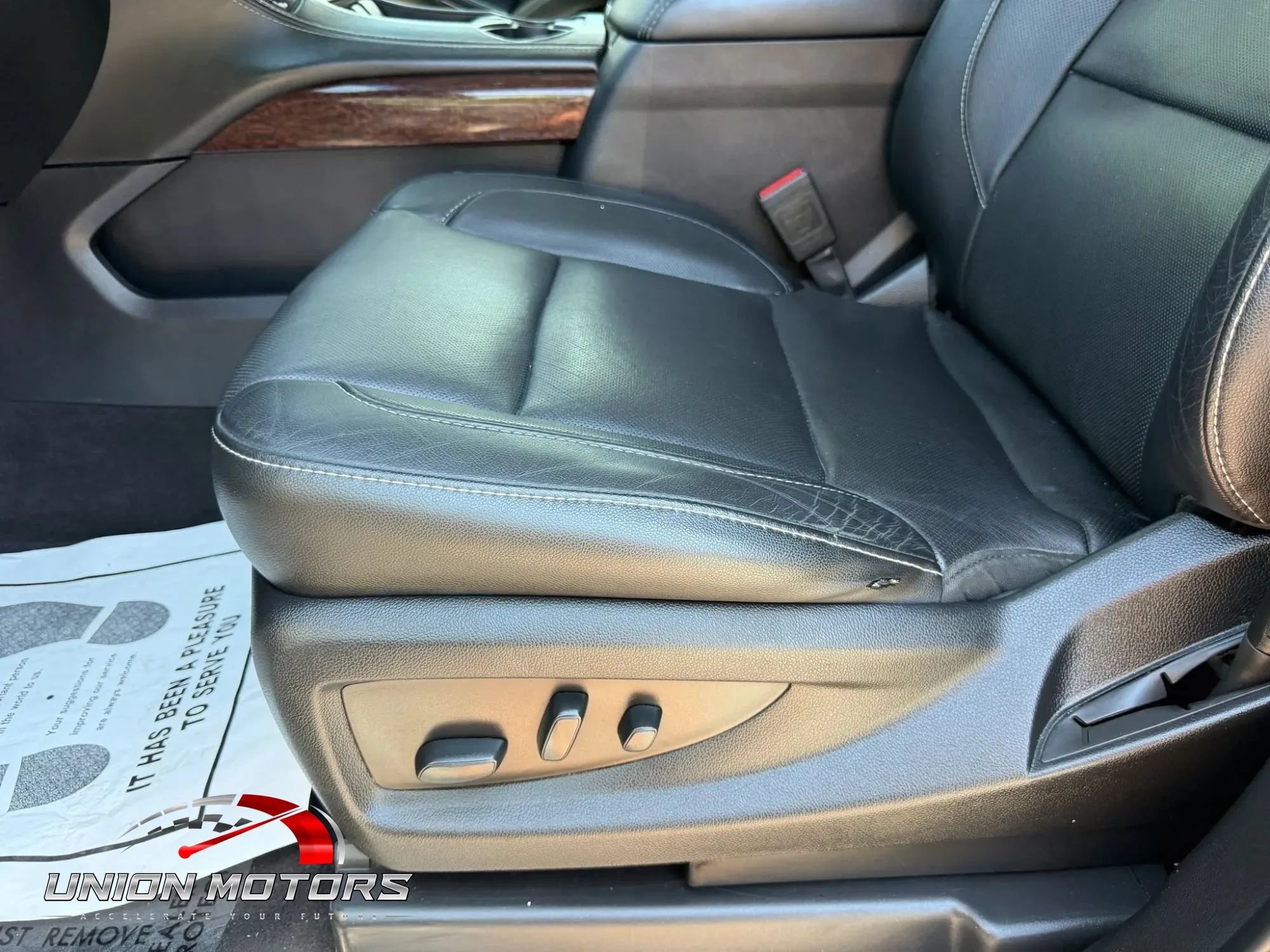 Used 2020 GMC Yukon XL SLT AWD/4WD image 19