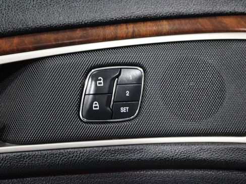 Used 2017 Lincoln MKZ Select w/ Climate Package FWD image 8
