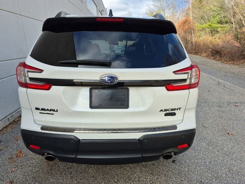 Used 2024 Subaru Ascent Onyx Edition image 8