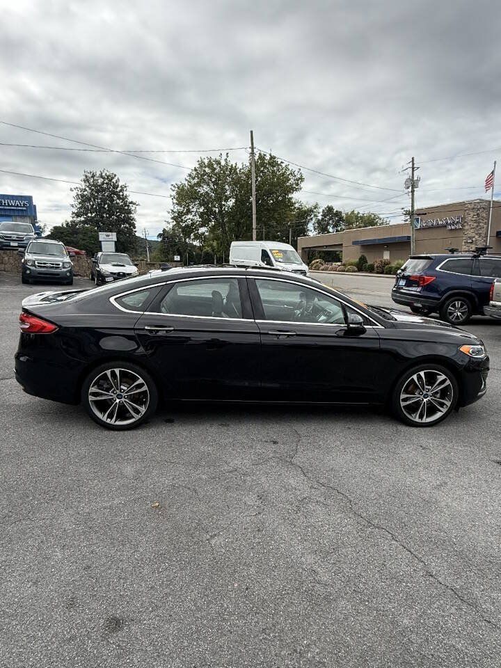 Used 2020 Ford Fusion Titanium FWD image 5