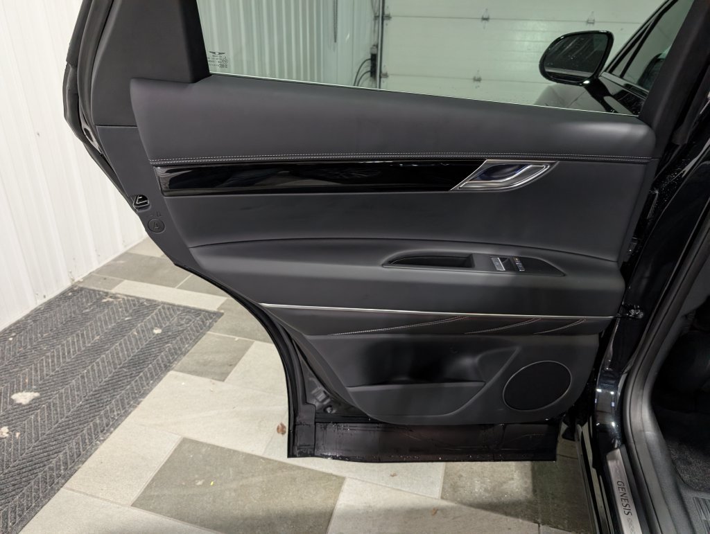 Used 2026 Genesis GV80 2.5T AWD/4WD image 8