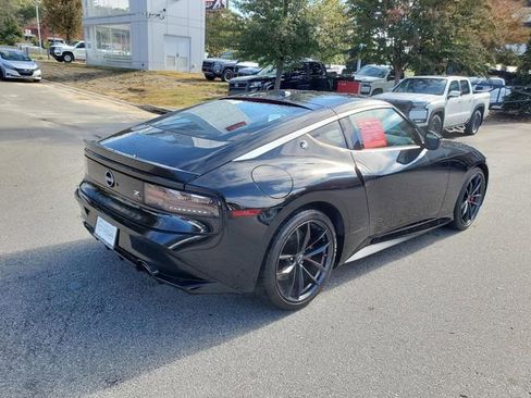 Certified 2024 Nissan Z Performance w/ Floor Mat Package image 4