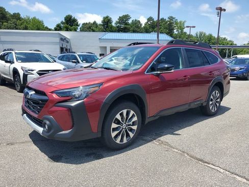 Used 2025 Subaru Outback Limited w/ Popular Package #2 image 3