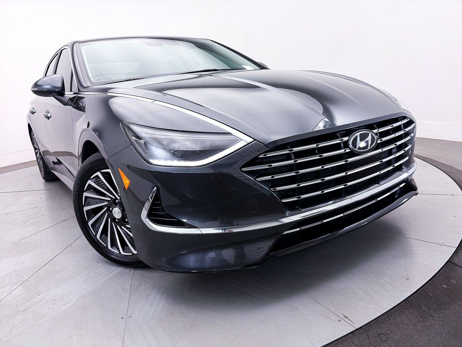 Used 2023 Hyundai Sonata SEL w/ Cargo Package FWD image 3