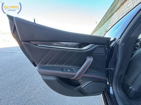 Used 2019 Maserati Ghibli Sedan 4D image 46