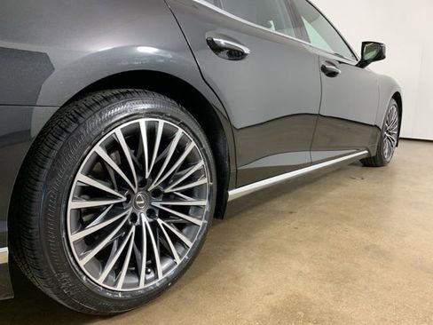 Used 2024 Lexus LS 500 AWD w/ Luxury Package image 4