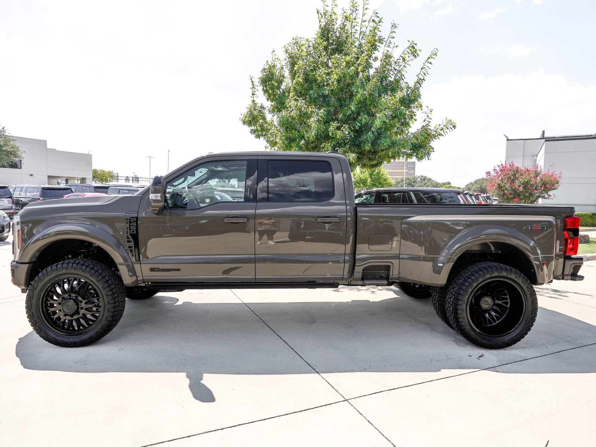 Used 2026 Ford F450 Platinum w/ Platinum Plus Package AWD/4WD image 7