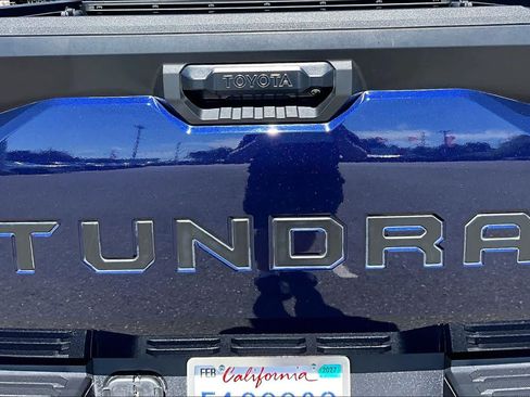 Used 2023 Toyota Tundra SR5 w/ SR5 Convenience Package AWD/4WD image 30