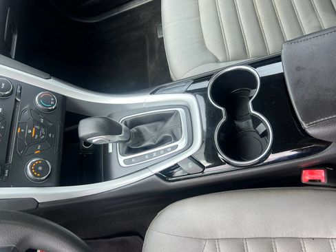 Used 2015 Ford Fusion S FWD image 15