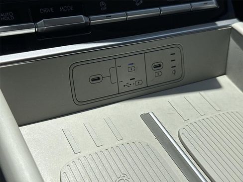 Used 2025 Hyundai Santa Fe SEL image 36