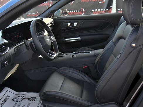 Used 2024 Ford Mustang GT Premium image 18