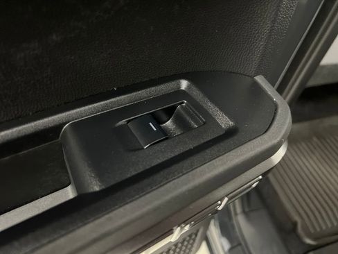 Used 2024 Toyota Tacoma TRD Sport RWD image 27