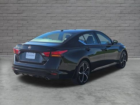 Used 2024 Nissan Altima 2.5 SR FWD image 5