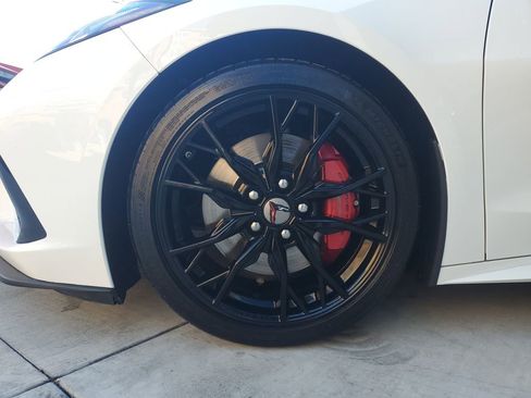 Used 2024 Chevrolet Corvette Stingray Premium Conv w/ Z51 Performance Package image 6