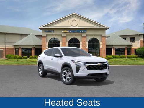 New 2026 Chevrolet Trax LS image 2