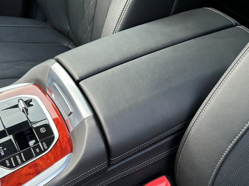 Used 2024 BMW ALPINA XB7 AWD/4WD image 13