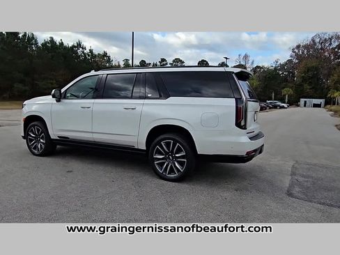Used 2021 Cadillac Escalade ESV Sport Platinum w/ Heavy-Duty Trailer Package image 27