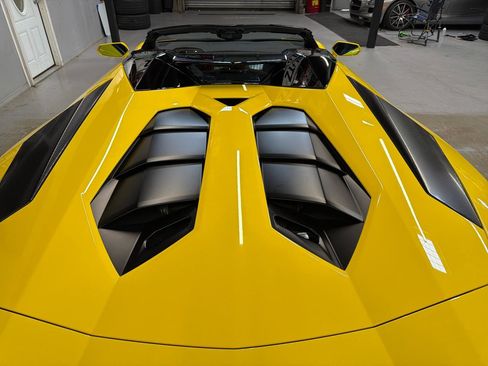 Used 2018 Lamborghini Aventador S AWD/4WD image 13