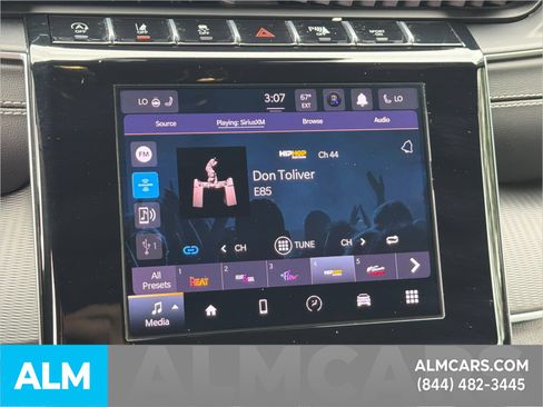 Used 2025 Jeep Grand Cherokee Altitude AWD/4WD image 33