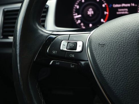 Used 2018 Volkswagen Atlas SEL Premium image 14
