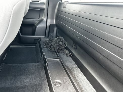Certified 2023 Toyota Tacoma SR AWD/4WD image 11