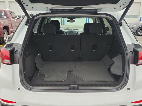 Used 2022 Chevrolet Equinox LT FWD image 2