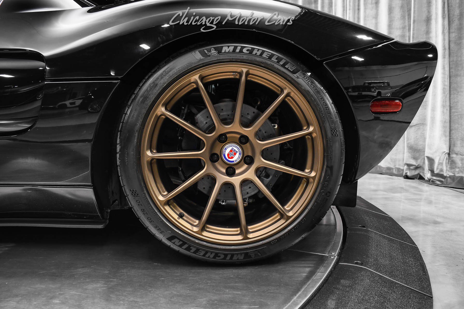 Used 2006 Ford GT RWD image 46