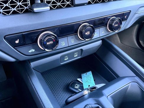 New 2025 Honda Accord SE image 19