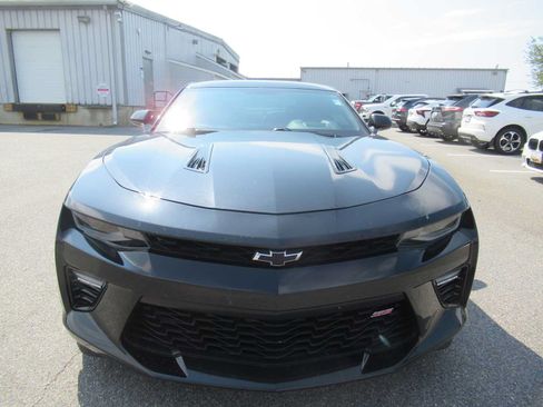 Used 2018 Chevrolet Camaro SS RWD image 2