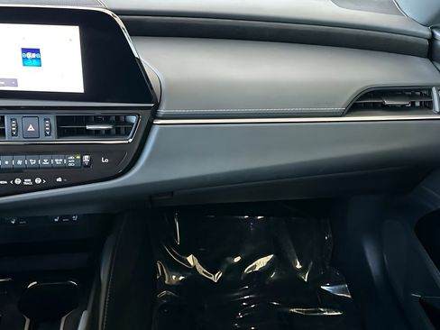 Certified 2024 Lexus ES 350 w/ Premium Package FWD image 30
