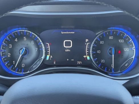 New 2026 Chrysler Pacifica Select image 13