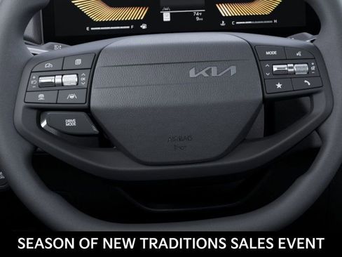 New 2025 Kia K4 LXS image 22