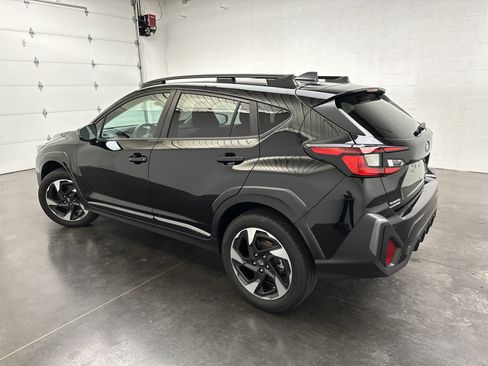 Used 2024 Subaru Crosstrek 2.5i Limited w/ Crosstrek Mirror Package AWD/4WD image 6