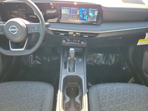 New 2026 Nissan Kicks SV image 15