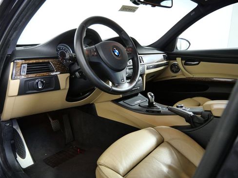 Used 2009 BMW M3 Sedan RWD image 15