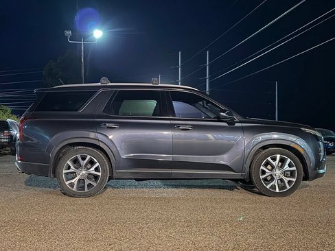 Used 2020 Hyundai Palisade SEL w/ Premium Package FWD image 11