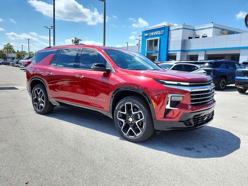 New 2026 Chevrolet Traverse High Country FWD image 2